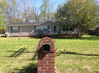 100 Gibson St, Portland, TN 37148