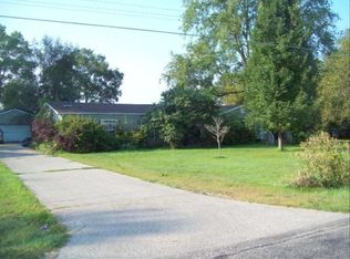 9541 Dice Rd, Freeland, MI 48623