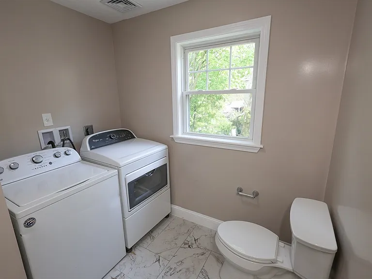 70 Mount Hope St #2 — Photo 11