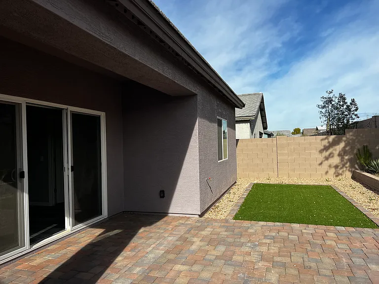 8017 S 6th Dr — Photo 28
