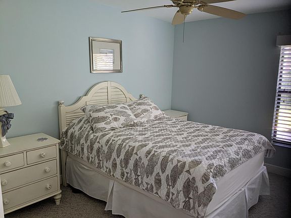 Guest bedroom
