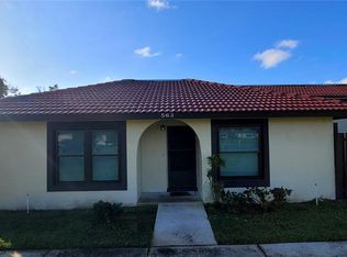 563 Hunter Cir, Kissimmee, FL 34758