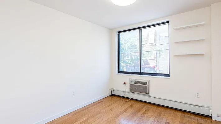 Rented by Brick&Mortar | media 92