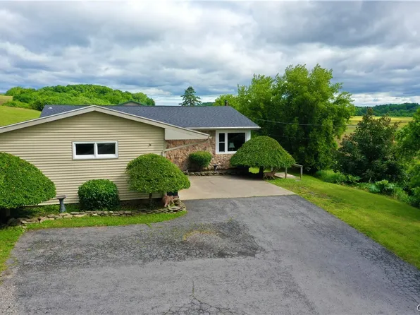 715 Turnpike Rd, Cayuga, NY 13034