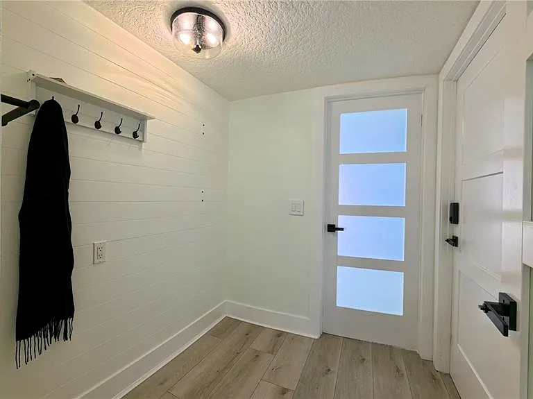 16948 Corner Hill Ct — Photo 13
