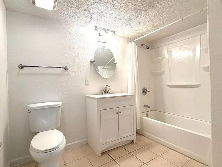 100 Fairway Park Blvd #1411 — Photo 5