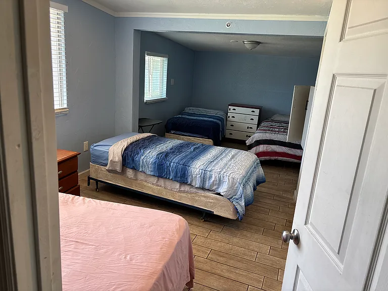 5056 E Adams St — Photo 2