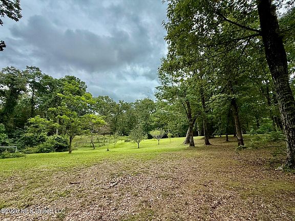 3rd image of S Eagle Ridge Dr Lot 31