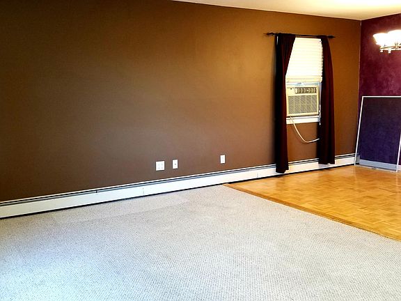 4th image of 573 Mineola Ave