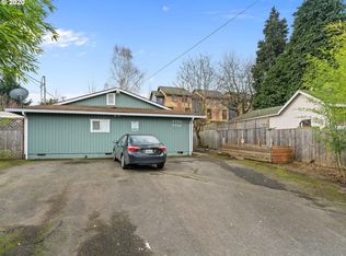 6554/6556 -1 Ne Killingsworth St, Portland, OR 97218