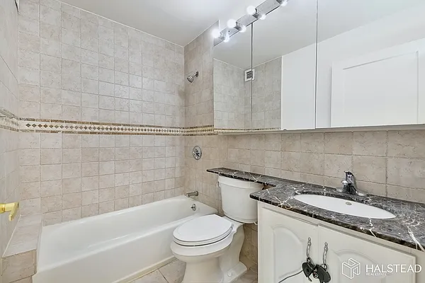 Rented by Halstead Real Estate | media 28