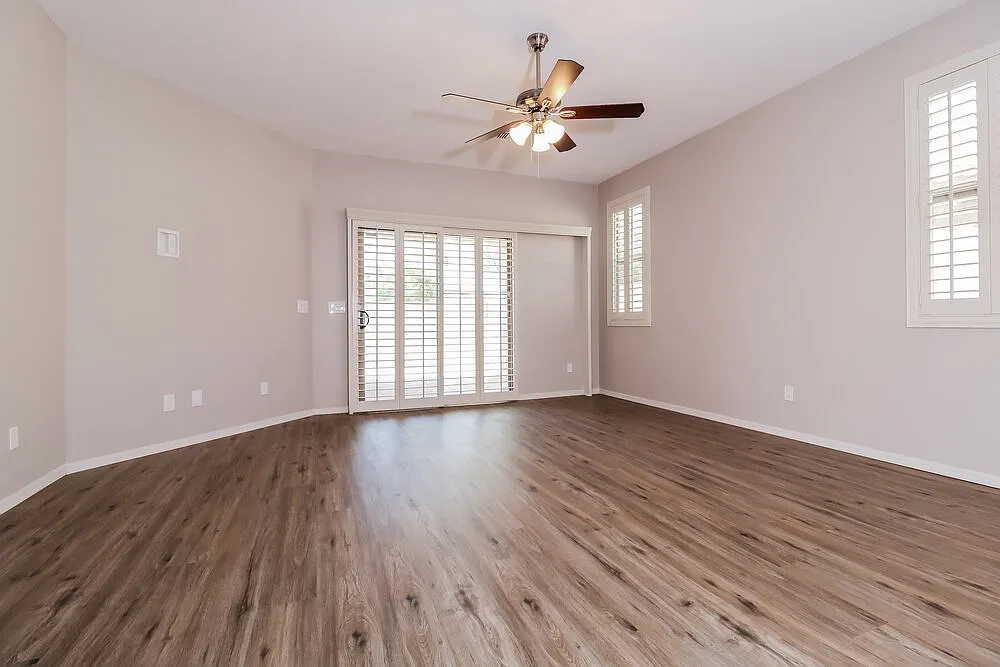 4 bed, 3.0 bath, 1818 sqft, $2,255 — Photo 4