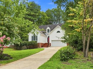 213 Avent Pines Ln, Holly Springs, NC 27540