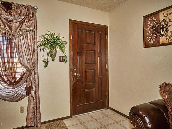 3rd image of 5247 E Delta Ave