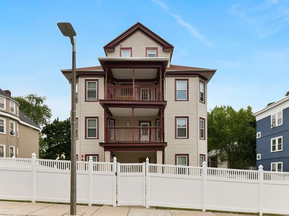 34 Fessenden St APT 2