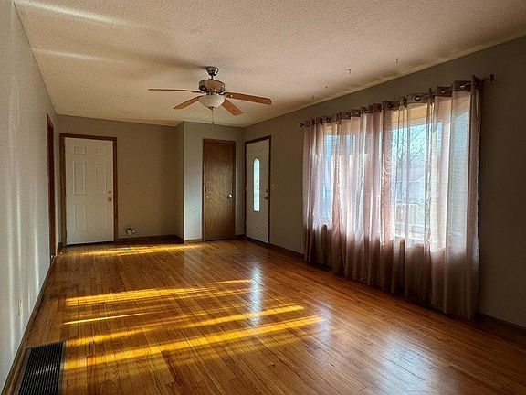 3rd image of 11310 E 50th St