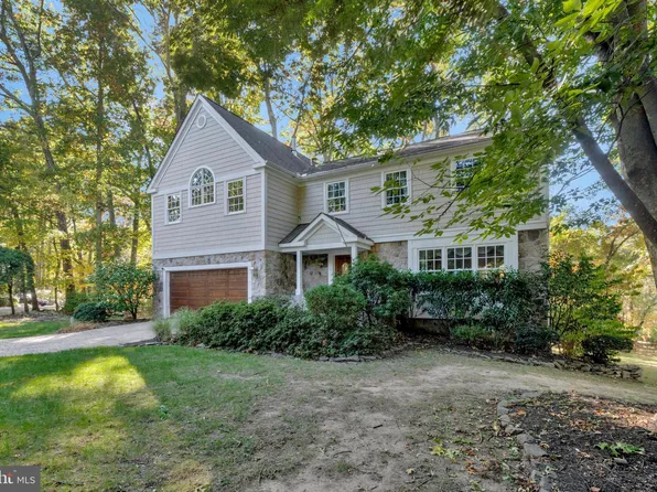 1879 Post Oak Trl, Reston, VA 20191