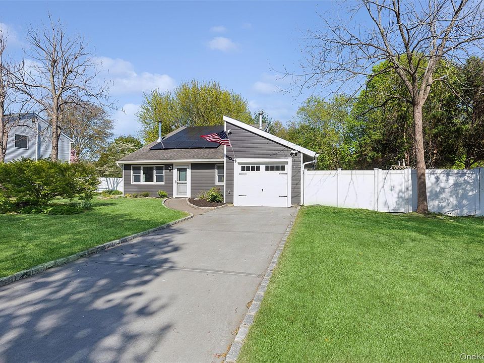 1st image of 33 Nantucket Drive