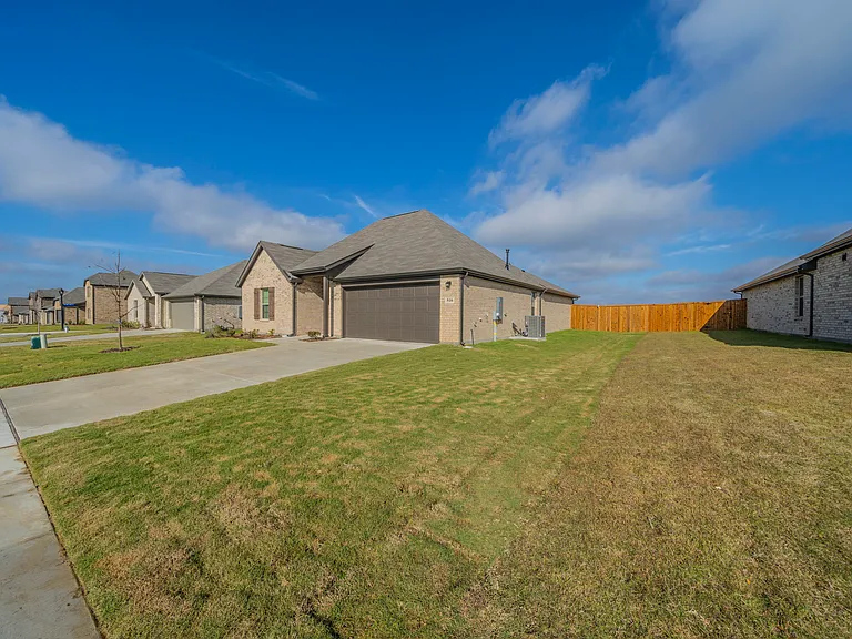 516 Ridgewood Dr — Photo 21