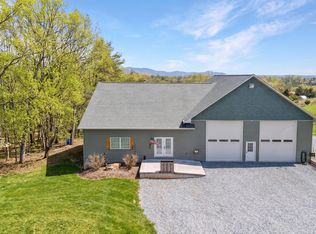 2680 Bluewater Dr, Moneta, VA 24121