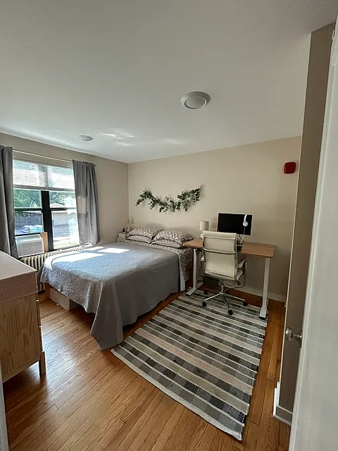 1 bed, $1,299 — Photo 3