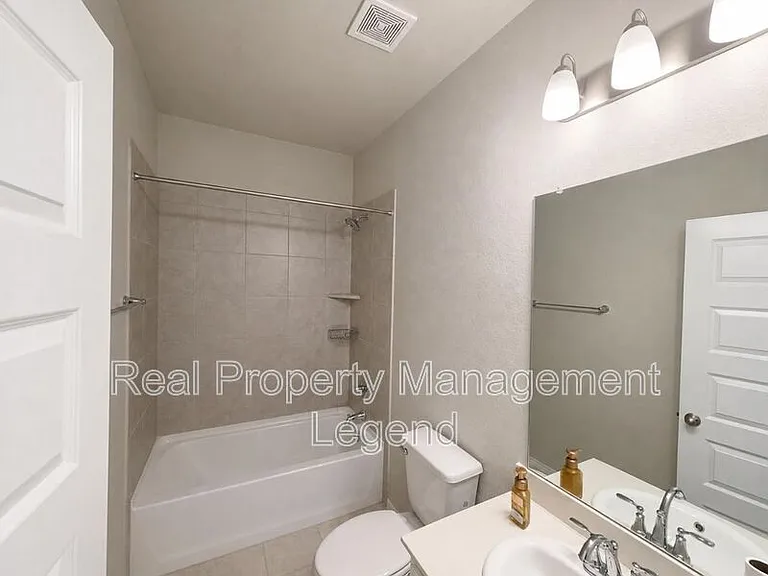 5601 Portola Ln — Photo 4