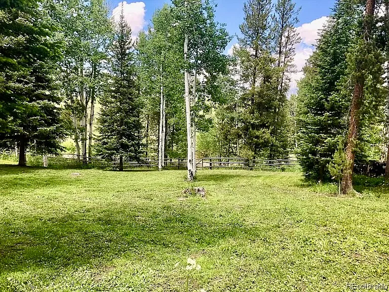 39475 Crows Nest Dr — Photo 11