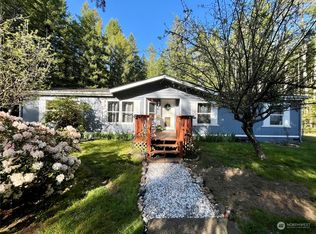 211 E Leisure Ln, Grapeview, WA 98546