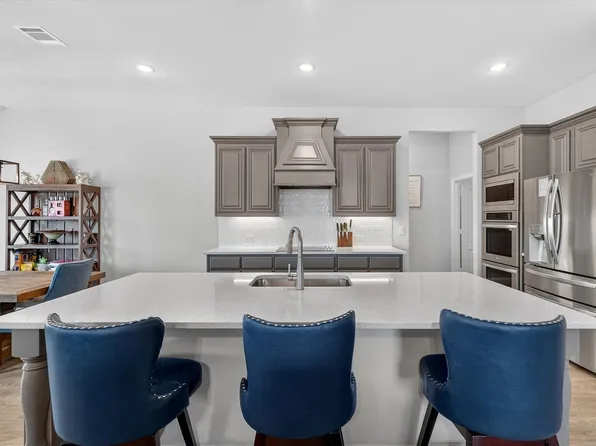 644 Winters Dr, Waxahachie, TX 75165