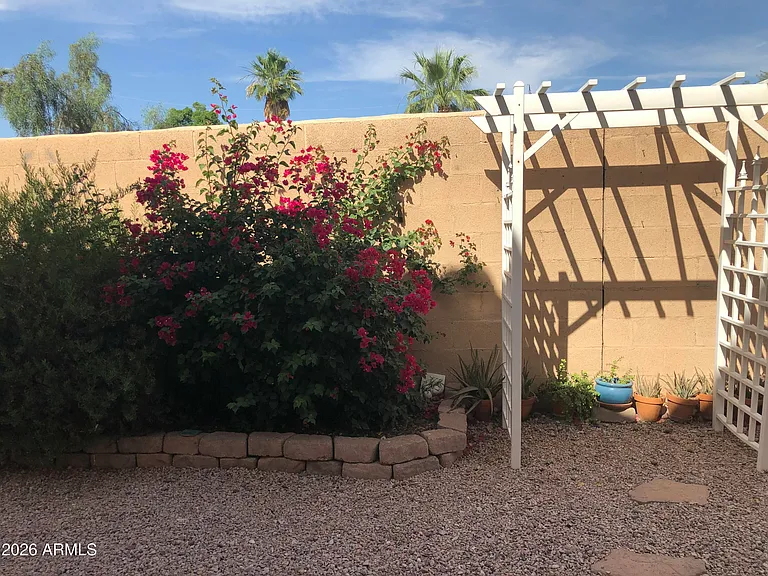 1414 S Jessica Ln — Photo 16