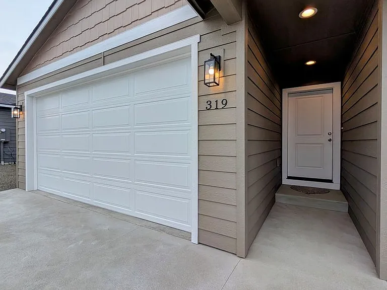 319 S Nevada Ave — Photo 9