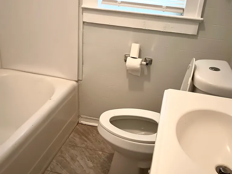342 S Segrave St #2 — Photo 8
