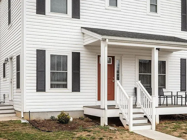 2664 Greenport Dr — Photo 27