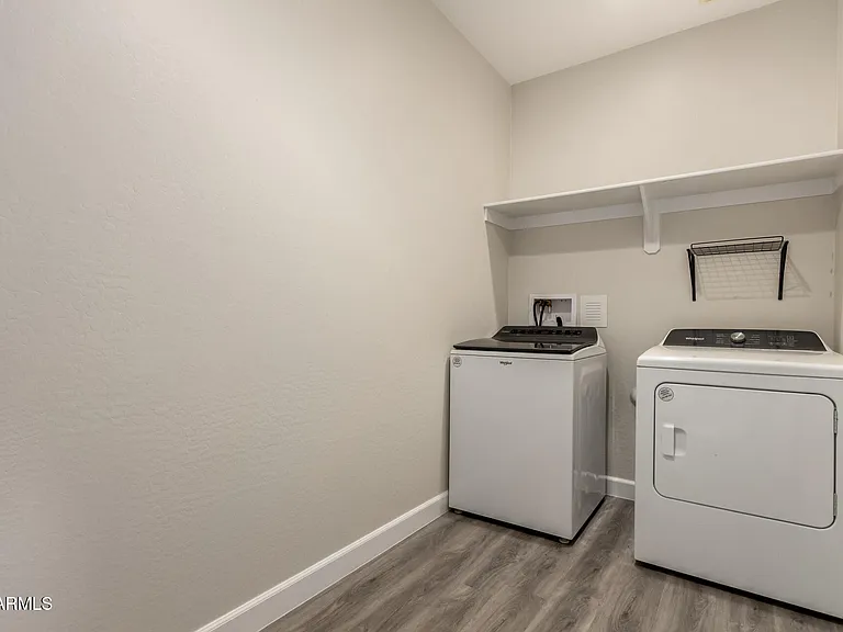 11204 W Mobile Ln — Photo 31