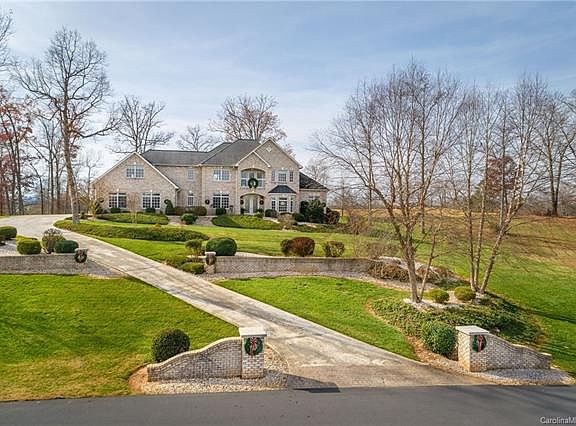 3rd image of 3514 Blankenship Dr