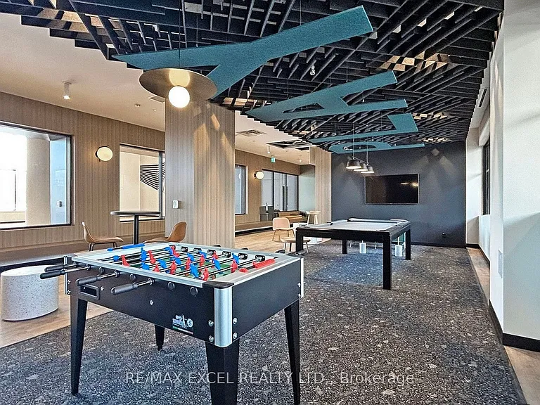 8 Beverley Glen Blvd #802 — Photo 37