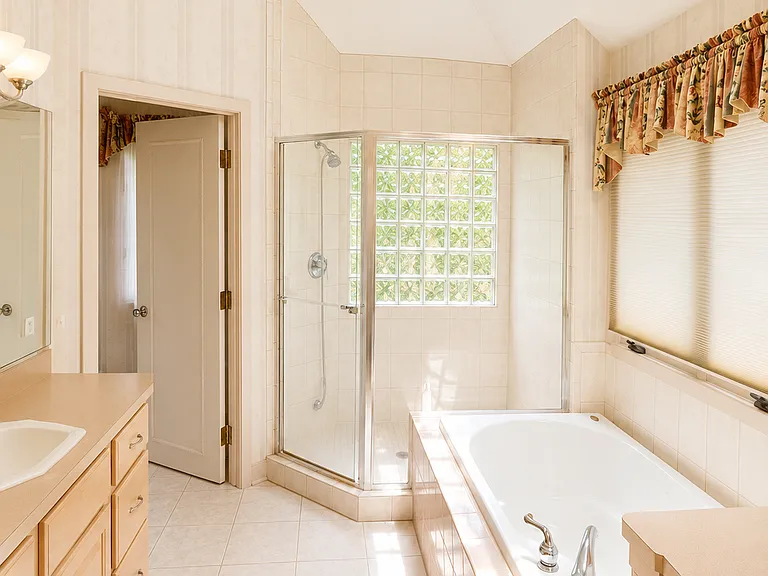 39710 Alsace Ct — Photo 27