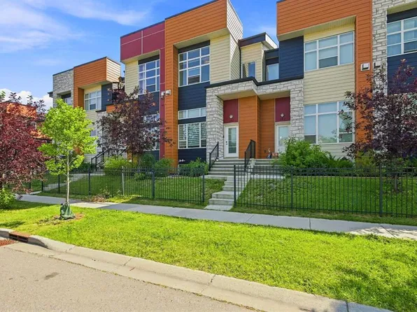 1530 W Bayside Ave SW #103, Airdrie, AB T4B 4B5