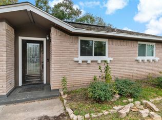 12015 Pompton Dr, Houston, TX 77089