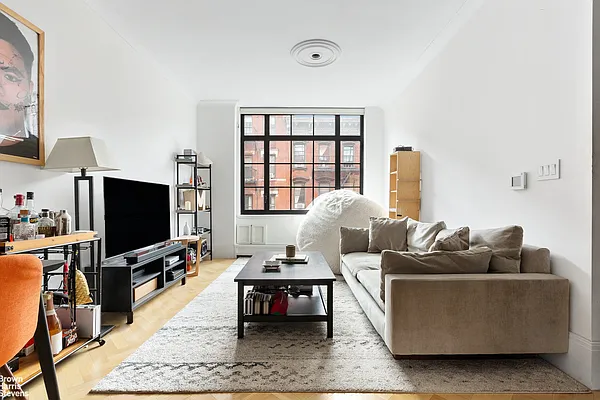 Rented by Brown Harris Stevens | media 9