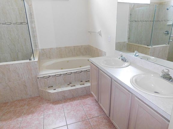 3rd image of 6167 Kari Dr