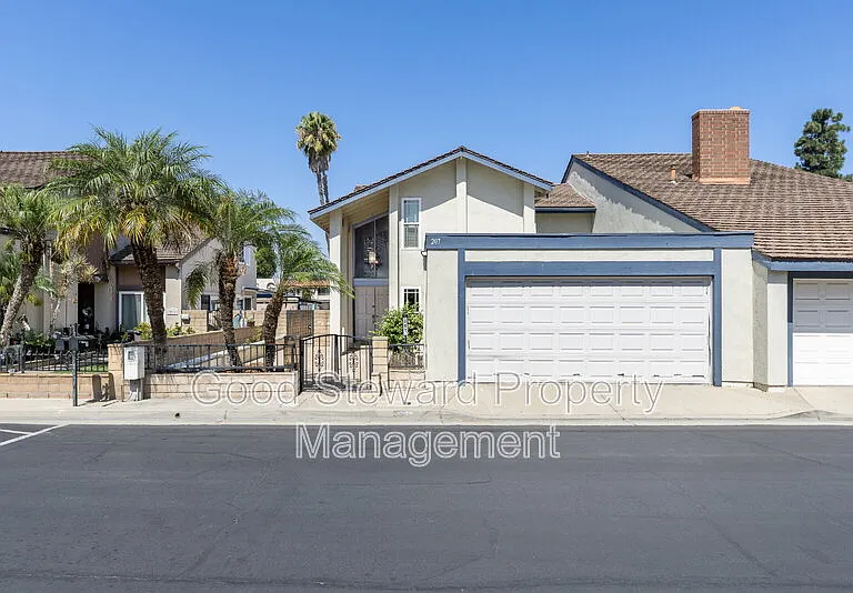 207 Los Padres Ln — Photo 1