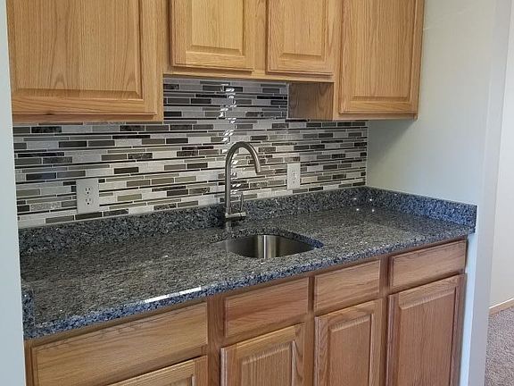 3rd image of 2604 Alamo Cir NE