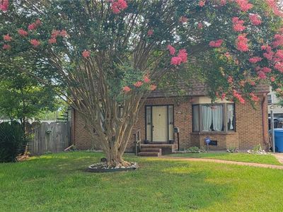 332 Crisfield Rd, Virginia Beach, VA, 23452