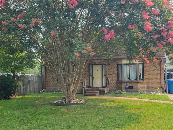 332 Crisfield Rd, Virginia Beach, VA 23452