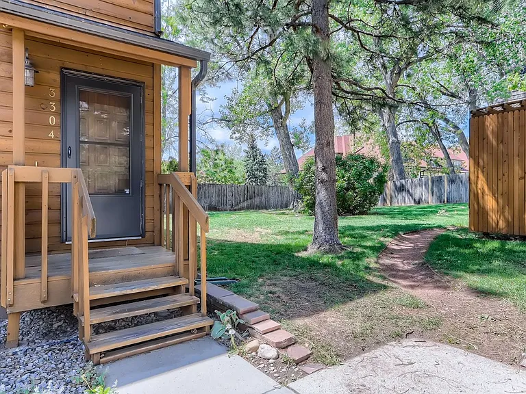 3304 Hickok Pl — Photo 2