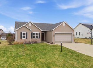 N8330 Whippoorwill ROAD, Ixonia, WI 53036