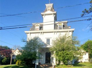 105 2nd St, Slatington, PA 18080