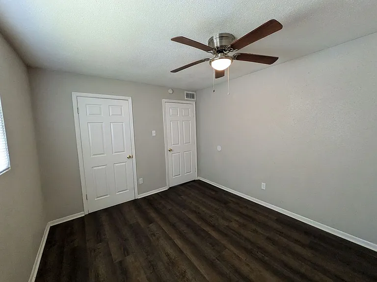 Sullivan Apartment Homes — Photo 27