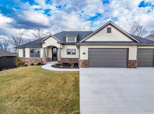 4818 Hazeltine Ct, Columbia, MO 65203